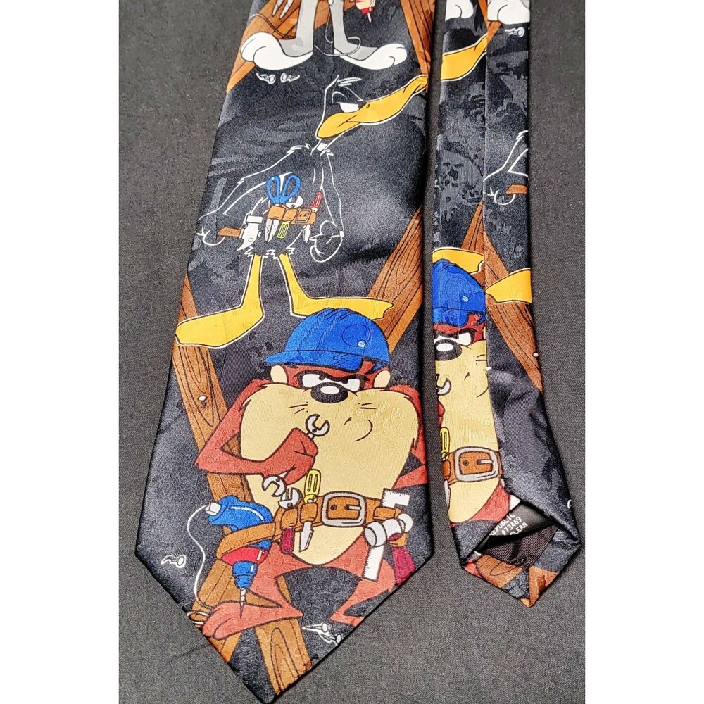 Black Looney Tunes Mania Construction Theme Mens Necktie Vintage 55in x 3.75in